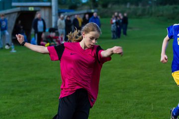 Bild 249 - B-Juniorinnen TSV Gnutz o.W. - SV Wahlstedt : Ergebnis: 1:1